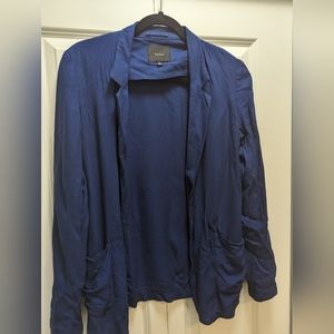 Aritzia Kent blue casual blazer in size 6